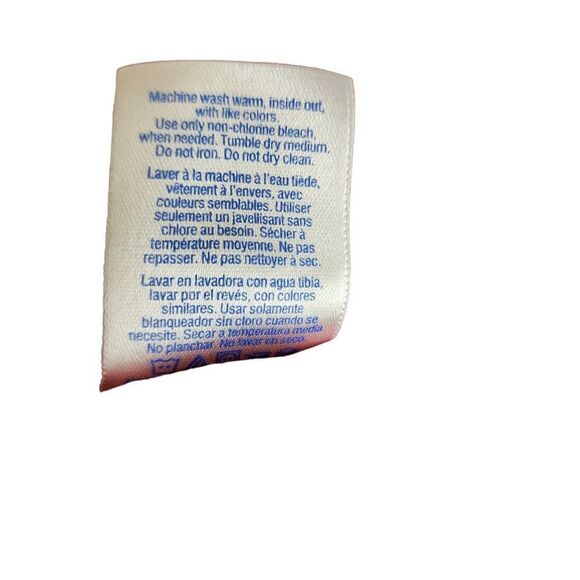 Taylor Swift Merch Tshirt Womens Size S Red Licensed Official 2012 Tour - Picture 6 of 6